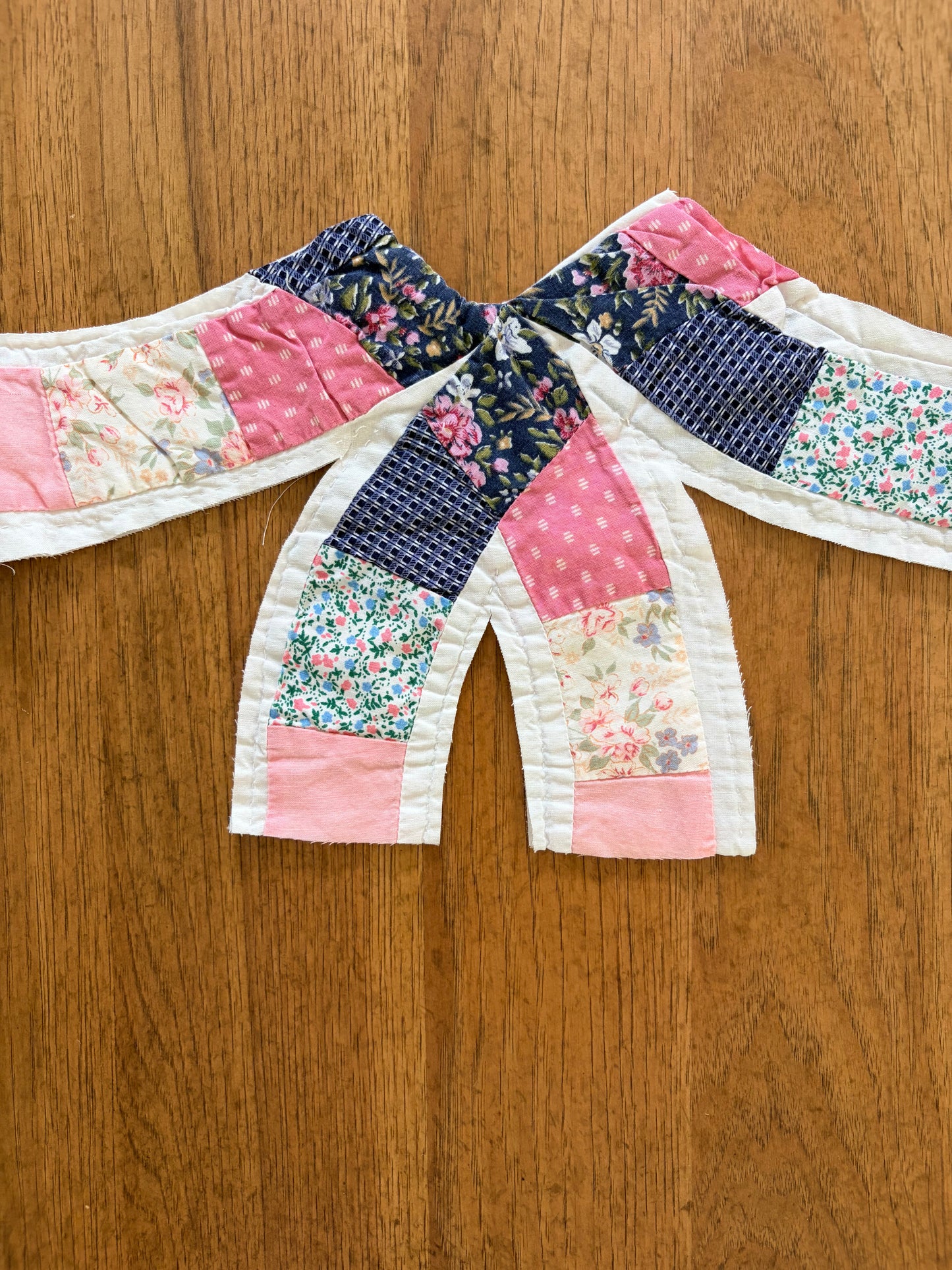 Double Wedding Ring Quilt Garland