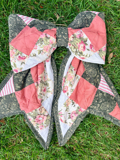 Multicolor Quilted Bow Wall Decor
