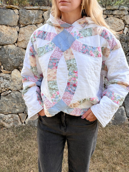 White Double Wedding Ring Vintage Quilted Crop Hoodie