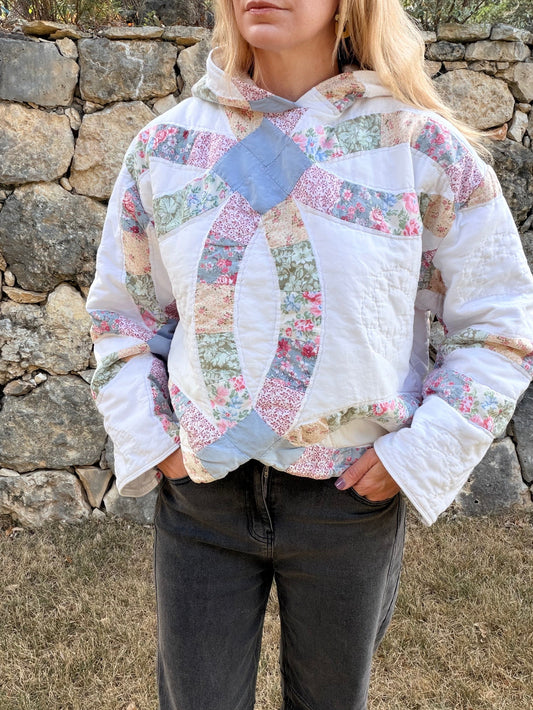 White Double Wedding Ring Vintage Quilted Crop Hoodie